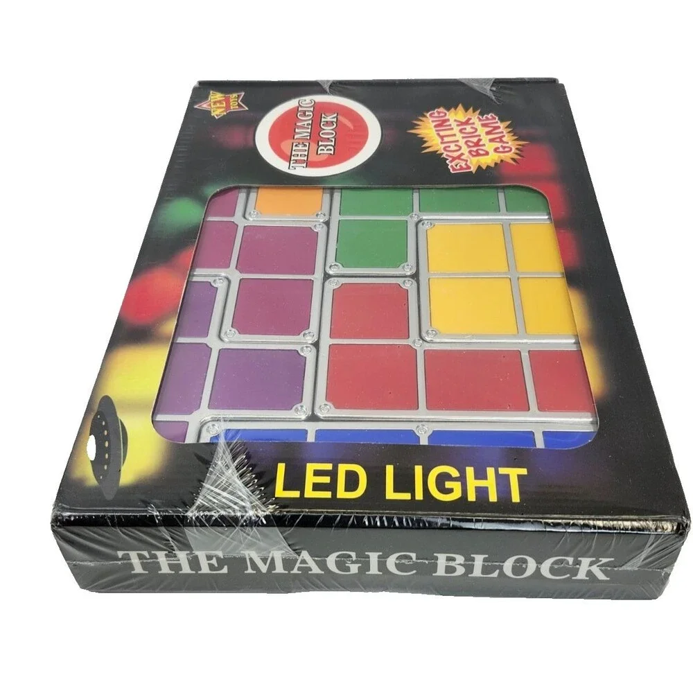 The Magic Block LED Light Tetris Style Stackable Puzzle Desk Lamp New in Box